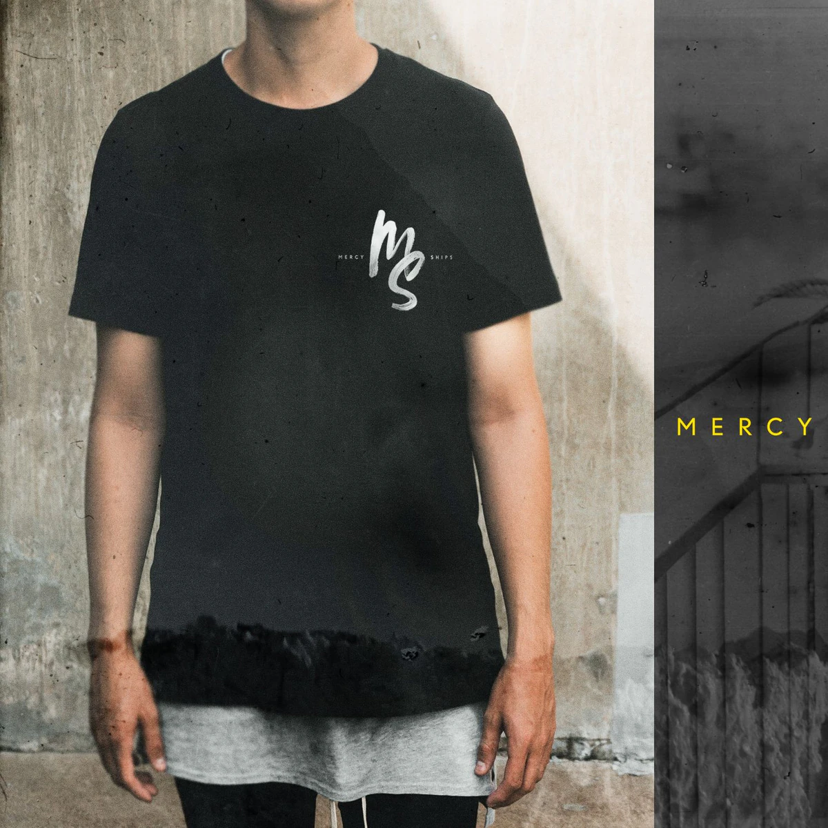 Merchandise Mercy Ships, T-shirt met het MS-beeldmerk